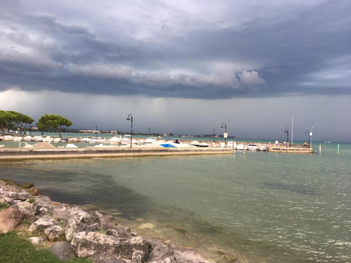 Appartamento Margherita Sirmione Eksteriør billede